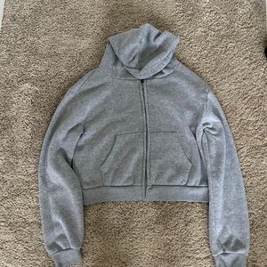 Shein- gray cropped zip up hoodie